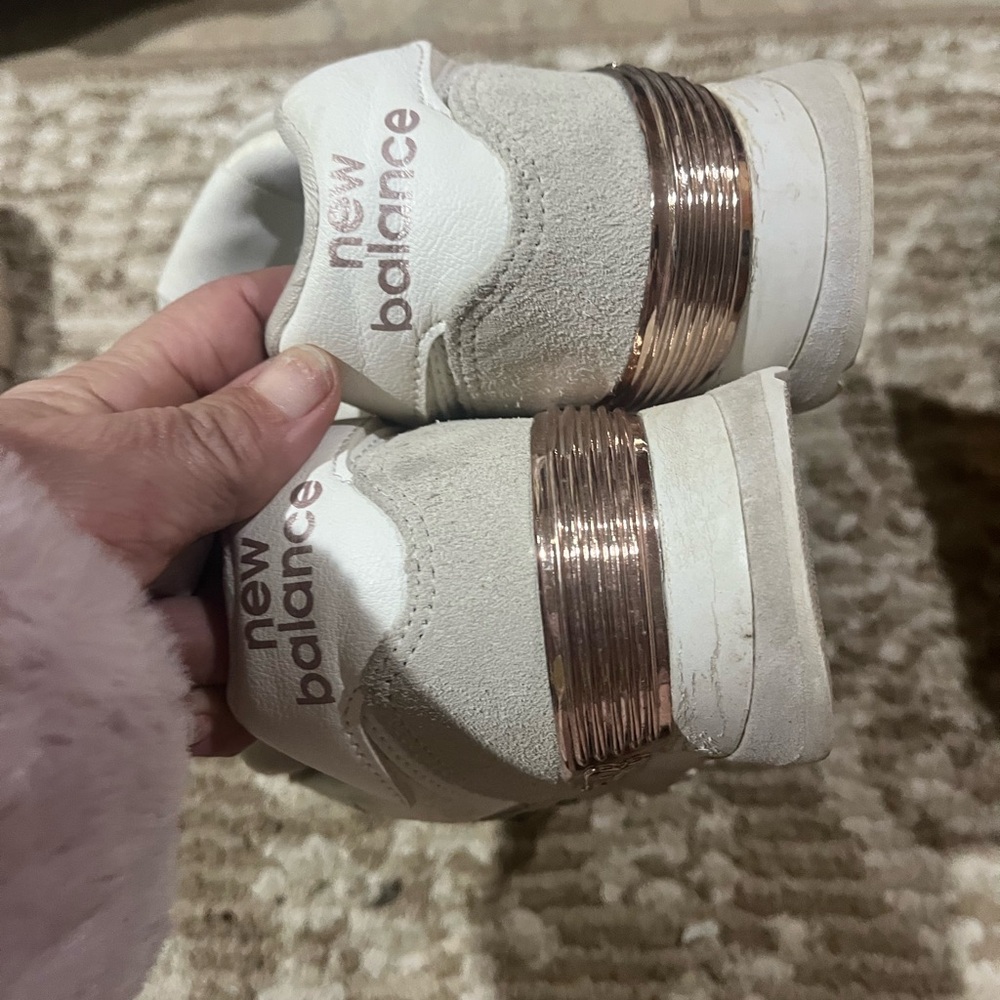New Balance Kids Sneakers - Cream and Gold